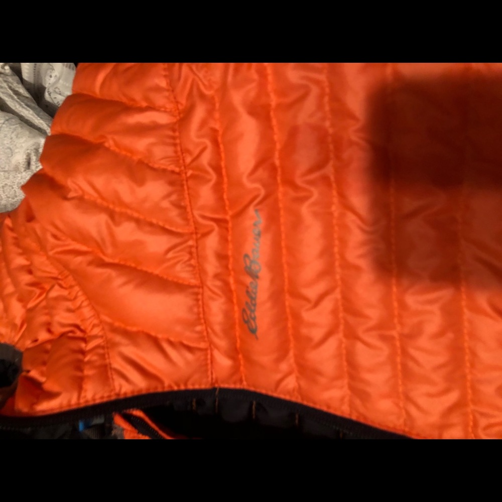 Preowned Eddie Bauer  down boys jacket XL(14-16)